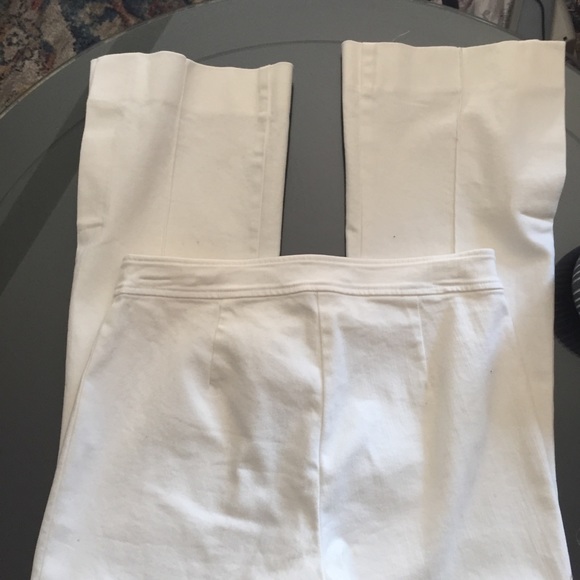 Donna Degnan Front Center Seam Wide Leg Side Slit Hem off White Pants, size 4 - Picture 4 of 12